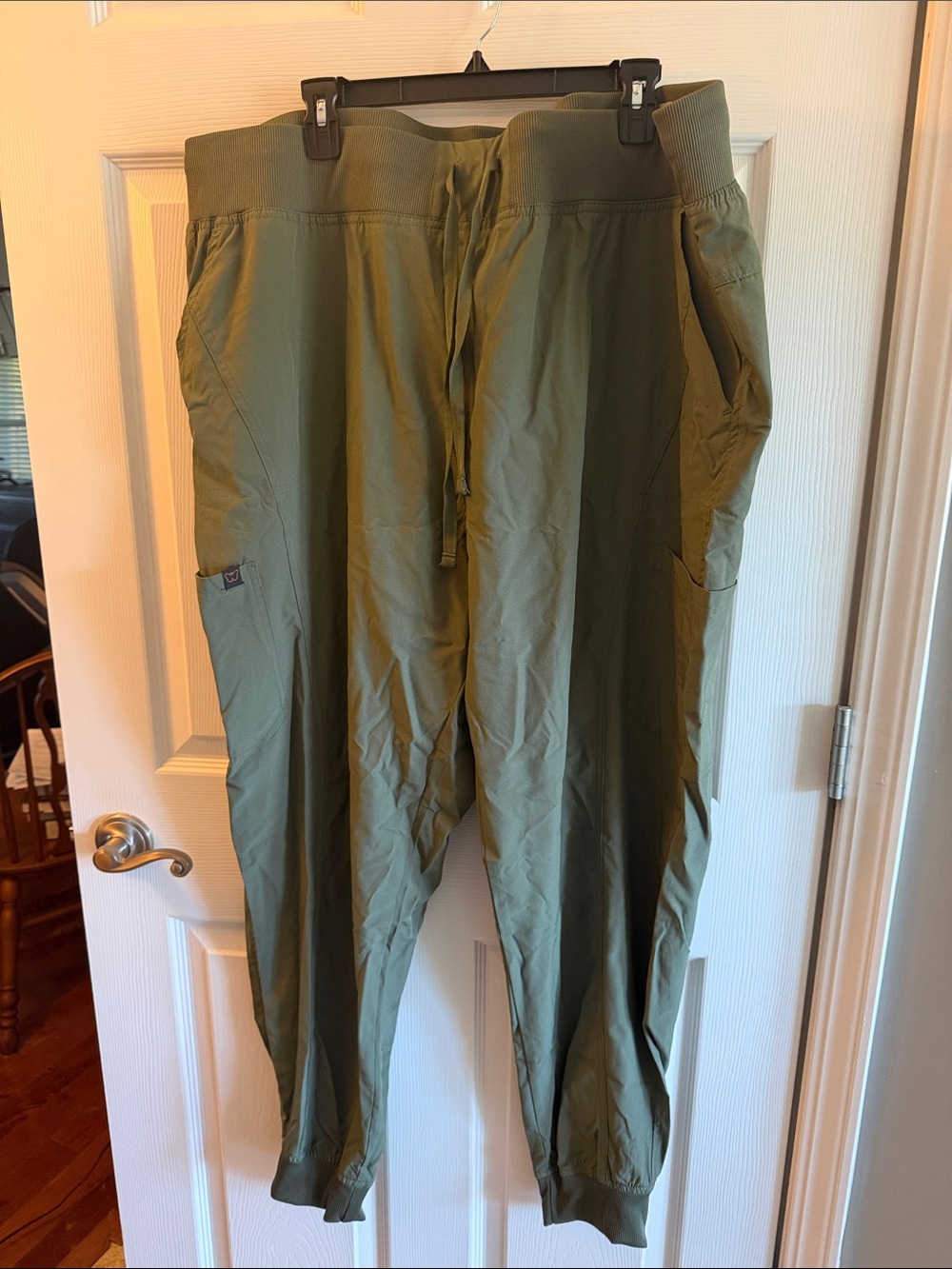 Monarch scrub pants 3x green